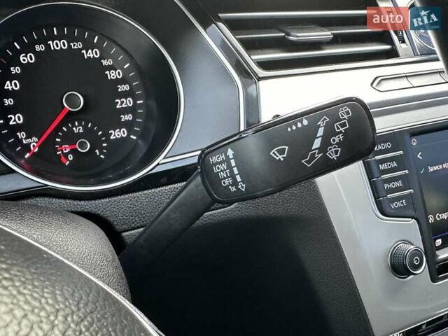 Серый Фольксваген Пассат, объемом двигателя 2 л и пробегом 269 тыс. км за 15850 $, фото 62 на Automoto.ua