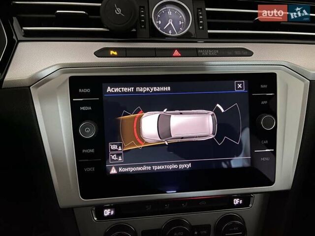 Серый Фольксваген Пассат, объемом двигателя 1.6 л и пробегом 186 тыс. км за 16500 $, фото 39 на Automoto.ua