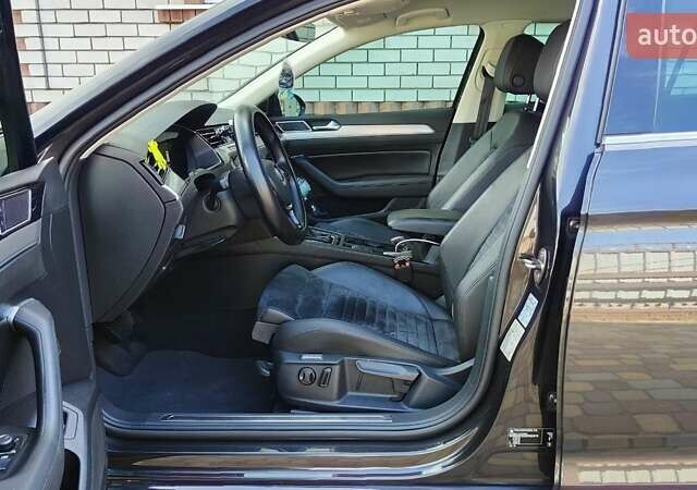 Сірий Фольксваген Пассат, об'ємом двигуна 1.9 л та пробігом 176 тис. км за 19900 $, фото 12 на Automoto.ua