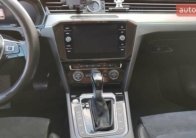 Сірий Фольксваген Пассат, об'ємом двигуна 1.9 л та пробігом 176 тис. км за 19900 $, фото 31 на Automoto.ua