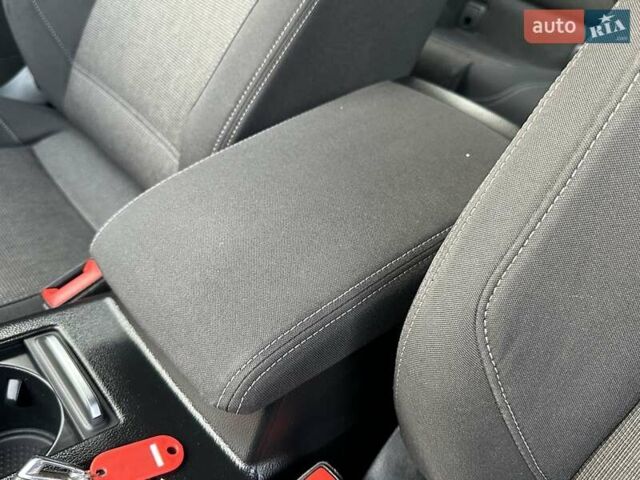 Серый Фольксваген Пассат, объемом двигателя 2 л и пробегом 269 тыс. км за 15850 $, фото 47 на Automoto.ua