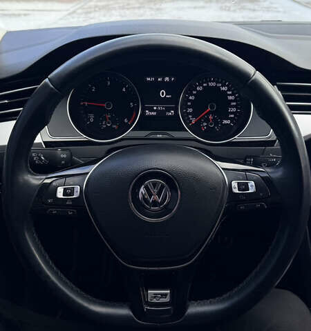 Серый Фольксваген Пассат, объемом двигателя 1.97 л и пробегом 273 тыс. км за 16500 $, фото 1 на Automoto.ua