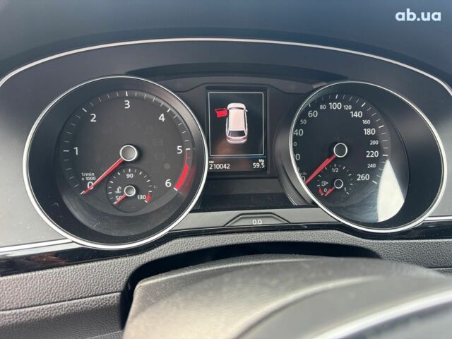 Сірий Фольксваген Пассат, об'ємом двигуна 2 л та пробігом 210 тис. км за 17590 $, фото 24 на Automoto.ua