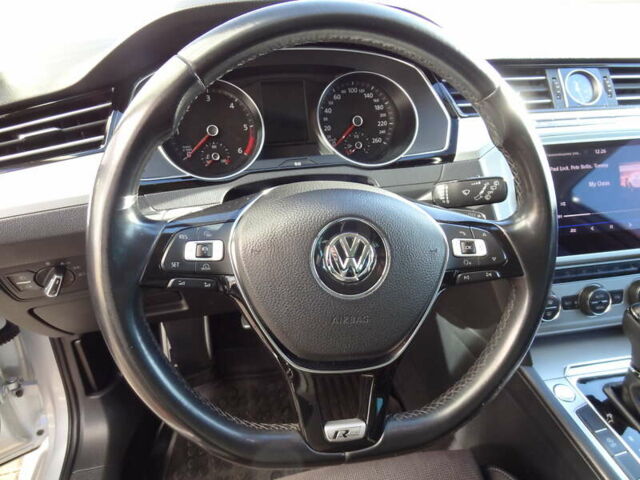 Серый Фольксваген Пассат, объемом двигателя 1.97 л и пробегом 276 тыс. км за 16000 $, фото 27 на Automoto.ua