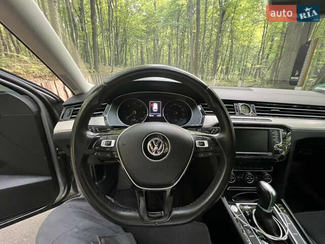 Серый Фольксваген Пассат, объемом двигателя 1.97 л и пробегом 270 тыс. км за 18000 $, фото 14 на Automoto.ua