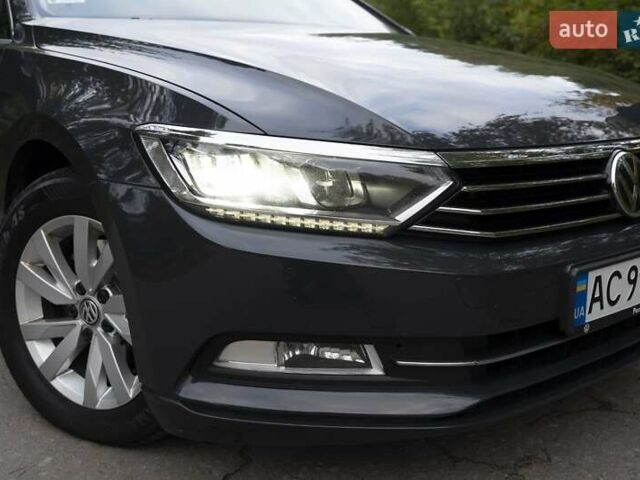 Сірий Фольксваген Пассат, об'ємом двигуна 1.97 л та пробігом 242 тис. км за 17500 $, фото 19 на Automoto.ua