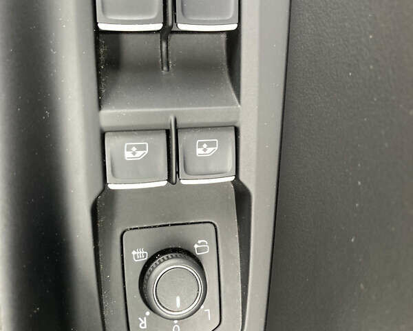 Серый Фольксваген Пассат, объемом двигателя 1.97 л и пробегом 180 тыс. км за 20500 $, фото 7 на Automoto.ua