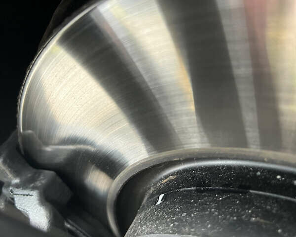 Серый Фольксваген Пассат, объемом двигателя 1.97 л и пробегом 266 тыс. км за 18950 $, фото 42 на Automoto.ua