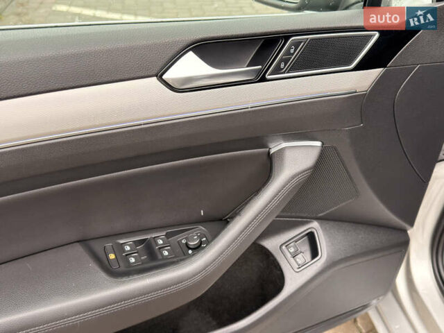 Серый Фольксваген Пассат, объемом двигателя 1.4 л и пробегом 210 тыс. км за 18900 $, фото 14 на Automoto.ua