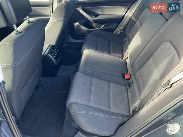 Серый Фольксваген Пассат, объемом двигателя 1.97 л и пробегом 269 тыс. км за 15976 $, фото 18 на Automoto.ua