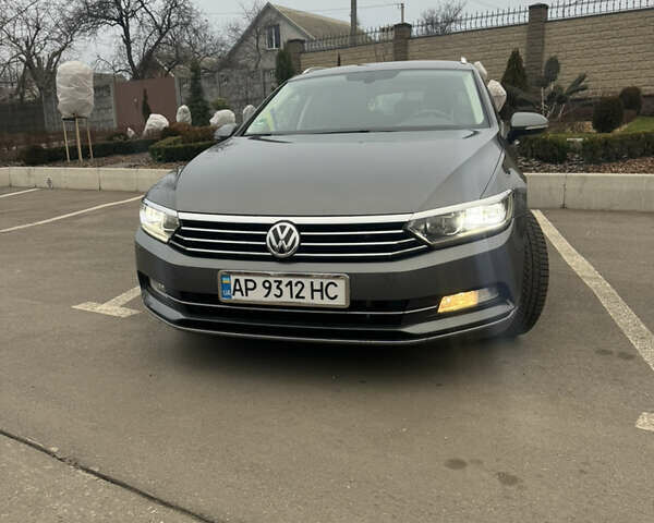 Серый Фольксваген Пассат, объемом двигателя 1.97 л и пробегом 210 тыс. км за 16000 $, фото 10 на Automoto.ua