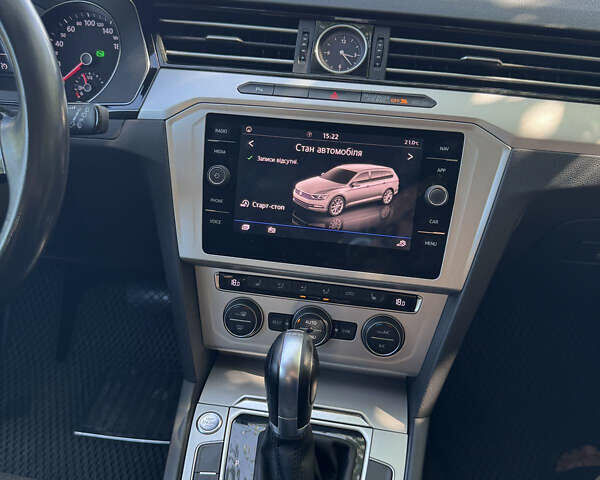 Серый Фольксваген Пассат, объемом двигателя 2 л и пробегом 280 тыс. км за 15999 $, фото 10 на Automoto.ua