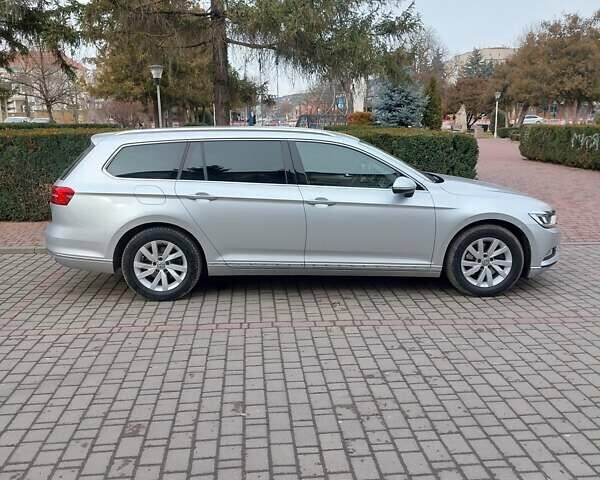 Фольксваген Пассат 2017 в Могилев-Подольском на Automoto.ua Серый Фольксваген Пассат, объемом двигателя 1.97 л и пробегом 278 тыс. км за 18500 $, фото 1 на Automoto.ua