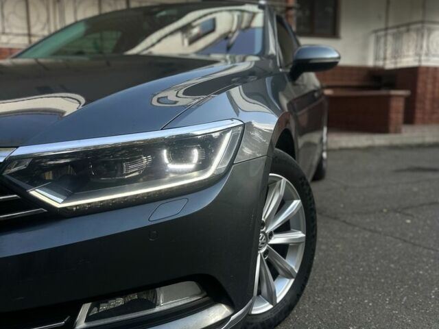 Серый Фольксваген Пассат, объемом двигателя 2 л и пробегом 288 тыс. км за 18700 $, фото 1 на Automoto.ua