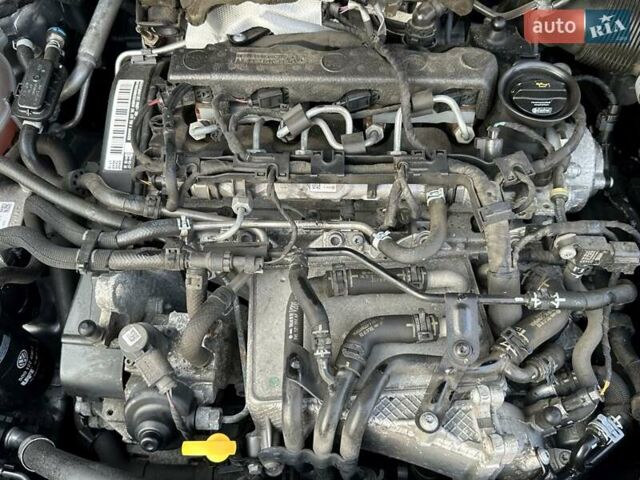 Серый Фольксваген Пассат, объемом двигателя 2 л и пробегом 269 тыс. км за 15850 $, фото 114 на Automoto.ua