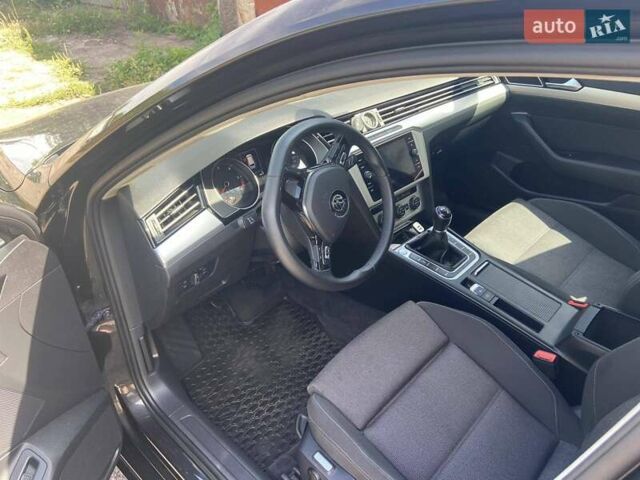 Серый Фольксваген Пассат, объемом двигателя 1.6 л и пробегом 186 тыс. км за 16500 $, фото 22 на Automoto.ua