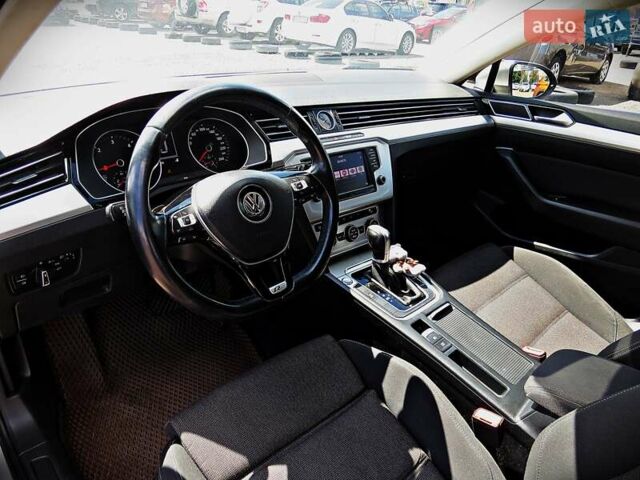 Сірий Фольксваген Пассат, об'ємом двигуна 1.97 л та пробігом 207 тис. км за 16300 $, фото 5 на Automoto.ua