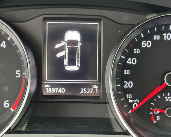 Сірий Фольксваген Пассат, об'ємом двигуна 2 л та пробігом 189 тис. км за 17300 $, фото 32 на Automoto.ua