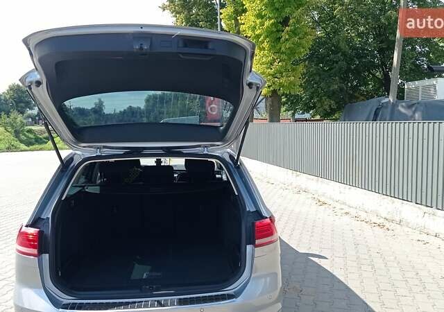 Серый Фольксваген Пассат, объемом двигателя 1.97 л и пробегом 234 тыс. км за 16400 $, фото 34 на Automoto.ua