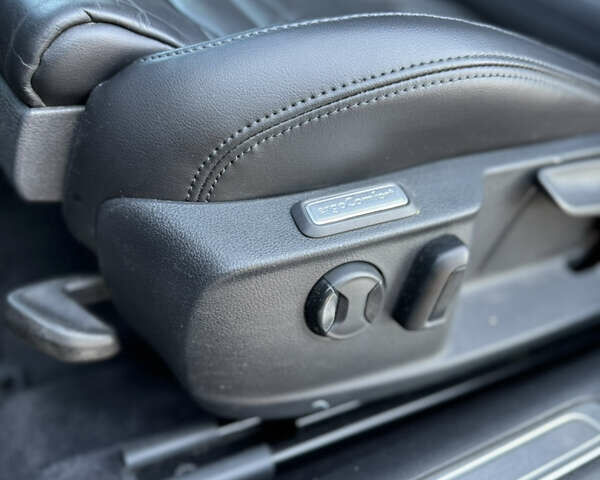 Серый Фольксваген Пассат, объемом двигателя 2 л и пробегом 257 тыс. км за 17999 $, фото 38 на Automoto.ua