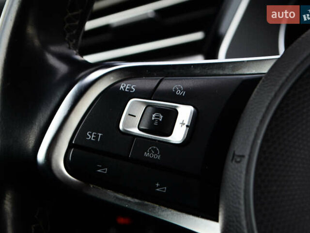 Серый Фольксваген Пассат, объемом двигателя 1.97 л и пробегом 281 тыс. км за 18200 $, фото 28 на Automoto.ua