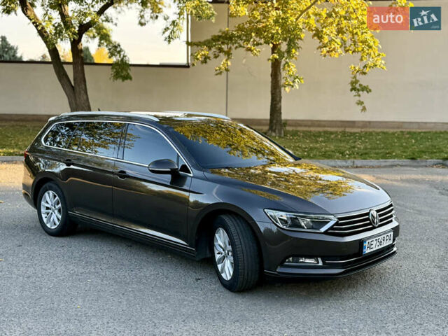 Фольксваген Пассат 2017 у Дніпро (Дніпропетровську) на Automoto.ua Сірий Фольксваген Пассат, об'ємом двигуна 1.6 л та пробігом 122 тис. км за 14800 $, фото 4 на Automoto.ua