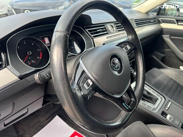 Сірий Фольксваген Пассат, об'ємом двигуна 2 л та пробігом 210 тис. км за 17590 $, фото 25 на Automoto.ua