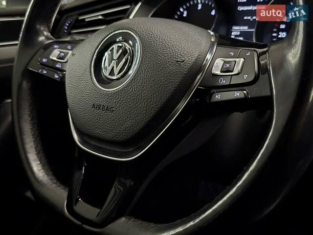 Сірий Фольксваген Пассат, об'ємом двигуна 1.97 л та пробігом 306 тис. км за 16999 $, фото 26 на Automoto.ua