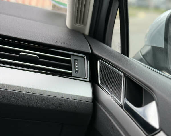 Серый Фольксваген Пассат, объемом двигателя 2 л и пробегом 282 тыс. км за 16500 $, фото 28 на Automoto.ua