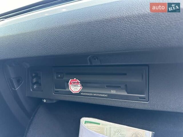 Серый Фольксваген Пассат, объемом двигателя 2 л и пробегом 269 тыс. км за 15850 $, фото 115 на Automoto.ua