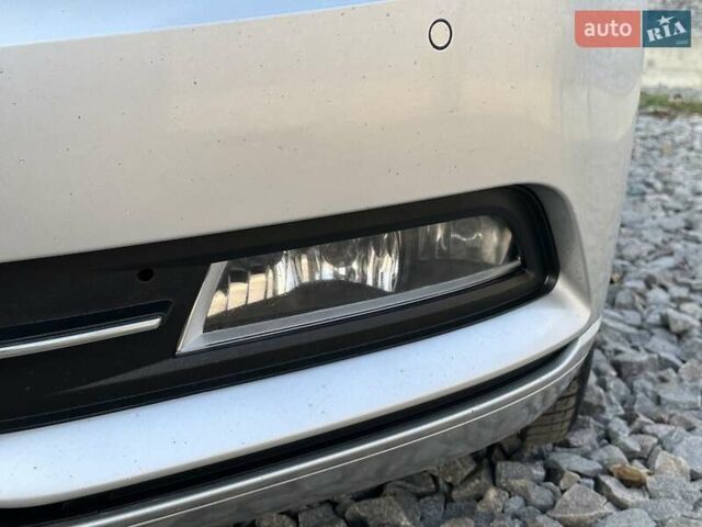 Серый Фольксваген Пассат, объемом двигателя 2 л и пробегом 269 тыс. км за 15850 $, фото 11 на Automoto.ua