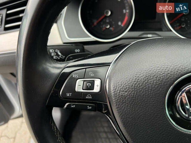 Серый Фольксваген Пассат, объемом двигателя 2 л и пробегом 280 тыс. км за 15500 $, фото 31 на Automoto.ua