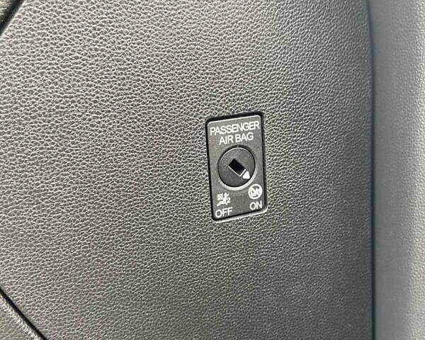 Серый Фольксваген Пассат, объемом двигателя 1.6 л и пробегом 186 тыс. км за 16500 $, фото 34 на Automoto.ua