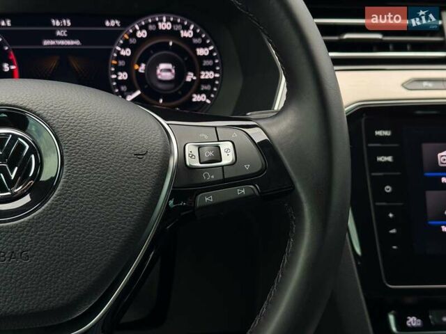 Серый Фольксваген Пассат, объемом двигателя 2 л и пробегом 199 тыс. км за 21499 $, фото 38 на Automoto.ua