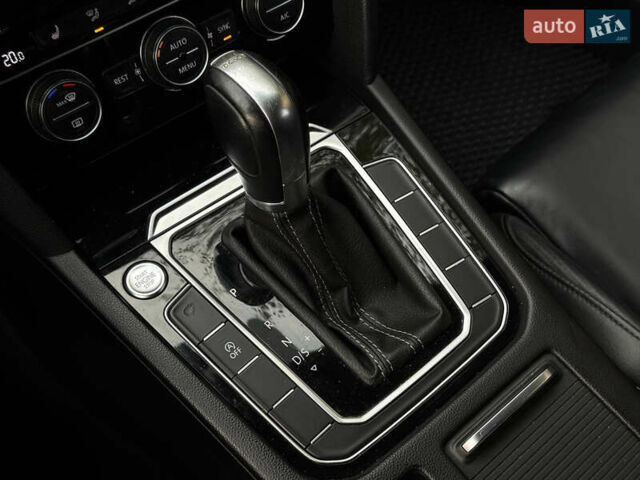 Серый Фольксваген Пассат, объемом двигателя 1.97 л и пробегом 222 тыс. км за 16990 $, фото 24 на Automoto.ua