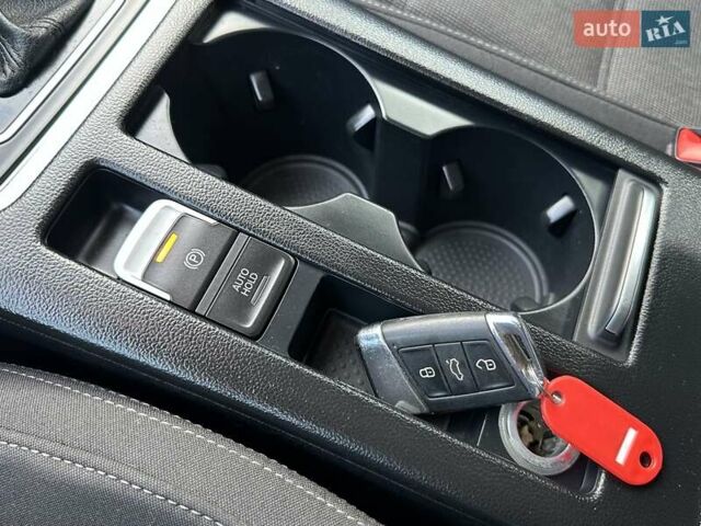 Серый Фольксваген Пассат, объемом двигателя 2 л и пробегом 269 тыс. км за 15850 $, фото 55 на Automoto.ua