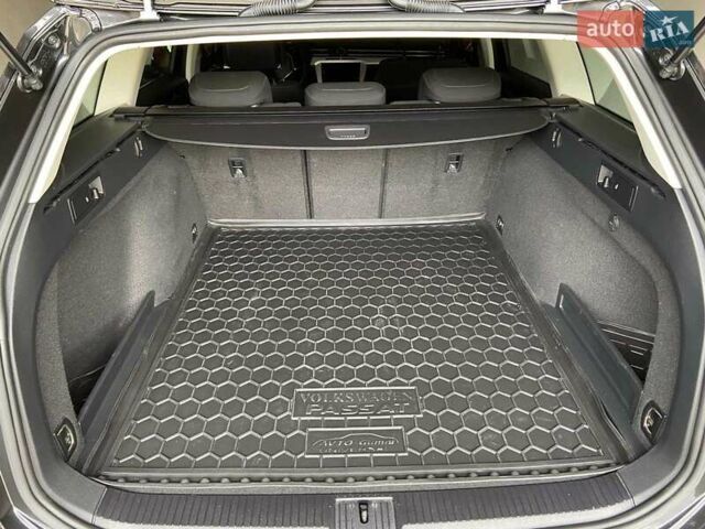 Серый Фольксваген Пассат, объемом двигателя 1.6 л и пробегом 186 тыс. км за 16500 $, фото 15 на Automoto.ua