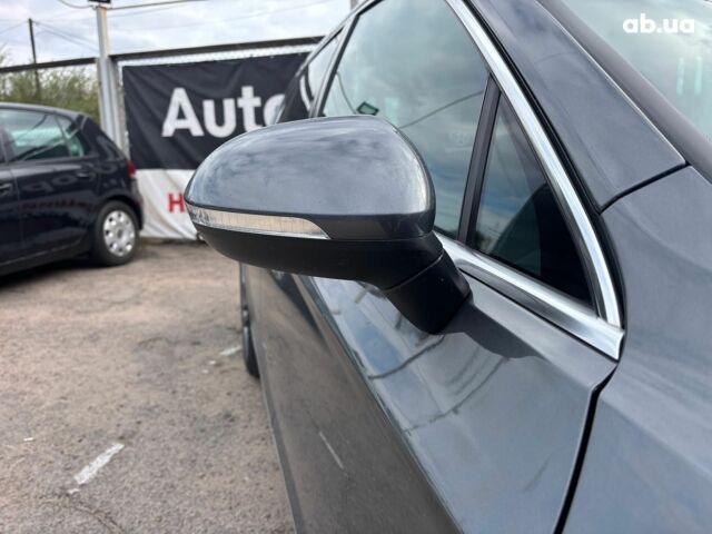 Сірий Фольксваген Пассат, об'ємом двигуна 2 л та пробігом 210 тис. км за 17590 $, фото 10 на Automoto.ua