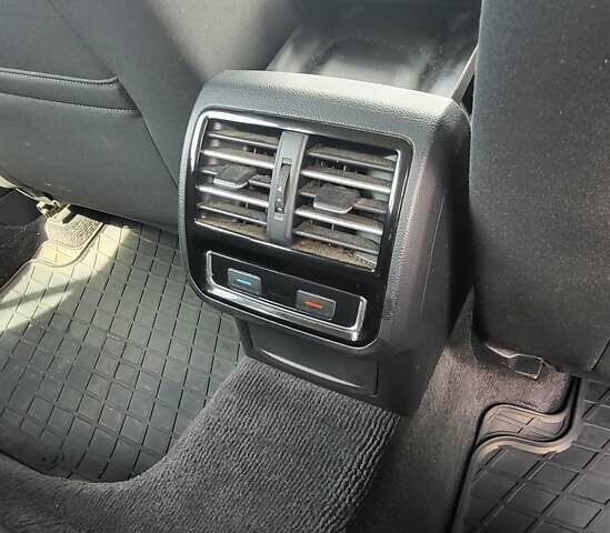 Серый Фольксваген Пассат, объемом двигателя 1.97 л и пробегом 265 тыс. км за 13500 $, фото 23 на Automoto.ua