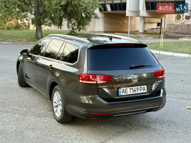 Фольксваген Пассат 2017 у Дніпро (Дніпропетровську) на Automoto.ua Сірий Фольксваген Пассат, об'ємом двигуна 1.6 л та пробігом 122 тис. км за 14800 $, фото 9 на Automoto.ua