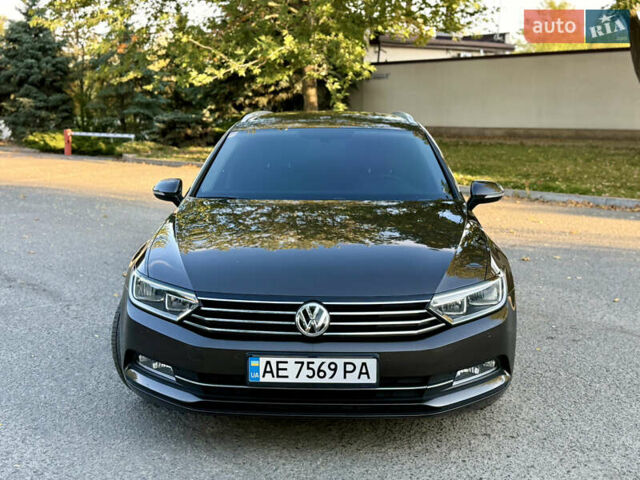 Фольксваген Пассат 2017 у Дніпро (Дніпропетровську) на Automoto.ua Сірий Фольксваген Пассат, об'ємом двигуна 1.6 л та пробігом 122 тис. км за 14800 $, фото 2 на Automoto.ua