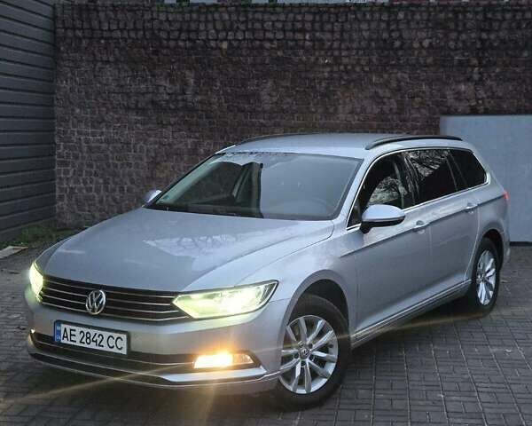 Серый Фольксваген Пассат, объемом двигателя 1.6 л и пробегом 249 тыс. км за 13499 $, фото 9 на Automoto.ua