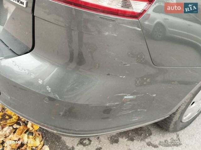 Серый Фольксваген Пассат, объемом двигателя 2 л и пробегом 300 тыс. км за 16600 $, фото 16 на Automoto.ua
