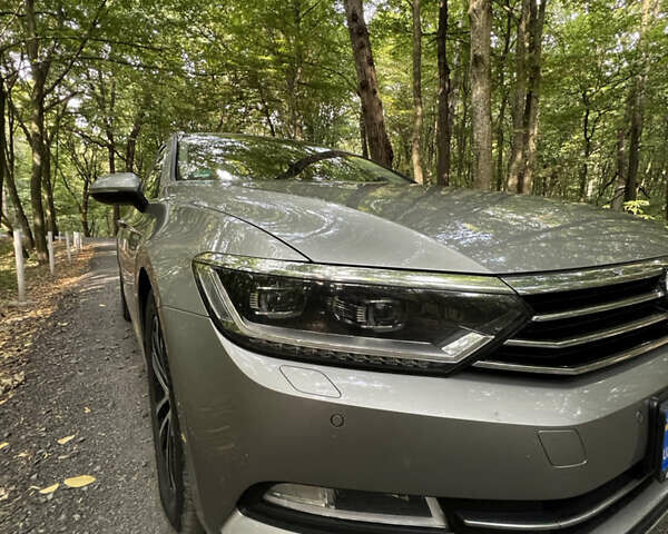 Серый Фольксваген Пассат, объемом двигателя 1.97 л и пробегом 266 тыс. км за 18950 $, фото 10 на Automoto.ua