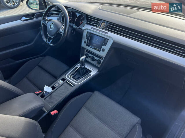 Серый Фольксваген Пассат, объемом двигателя 1.97 л и пробегом 269 тыс. км за 15976 $, фото 25 на Automoto.ua