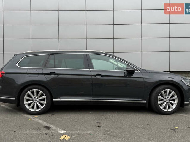 Сірий Фольксваген Пассат, об'ємом двигуна 1.97 л та пробігом 213 тис. км за 17700 $, фото 4 на Automoto.ua