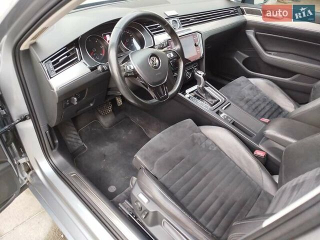 Серый Фольксваген Пассат, объемом двигателя 2 л и пробегом 263 тыс. км за 19000 $, фото 16 на Automoto.ua