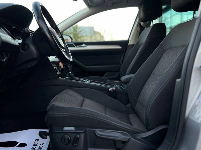 Серый Фольксваген Пассат, объемом двигателя 1.6 л и пробегом 283 тыс. км за 15300 $, фото 6 на Automoto.ua