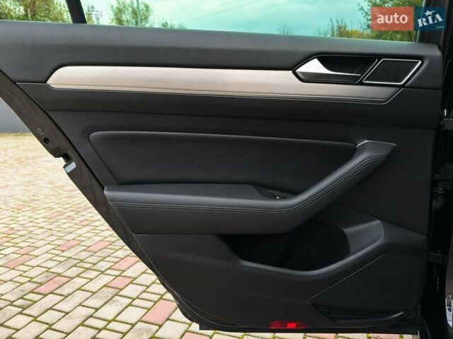 Серый Фольксваген Пассат, объемом двигателя 2 л и пробегом 199 тыс. км за 21499 $, фото 50 на Automoto.ua