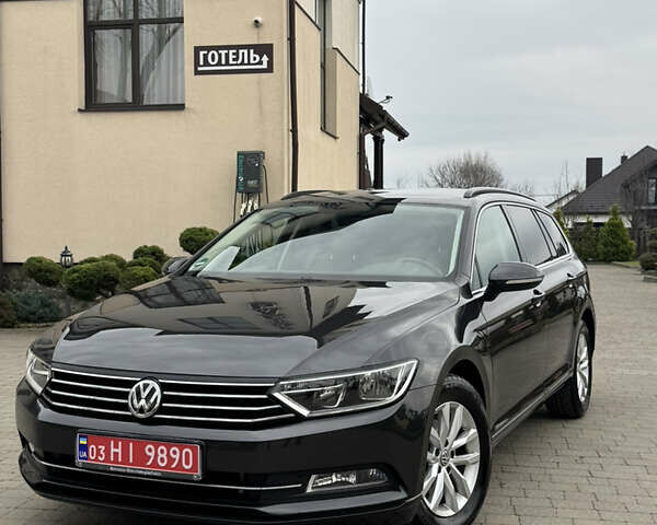 Сірий Фольксваген Пассат, об'ємом двигуна 2 л та пробігом 189 тис. км за 17300 $, фото 4 на Automoto.ua